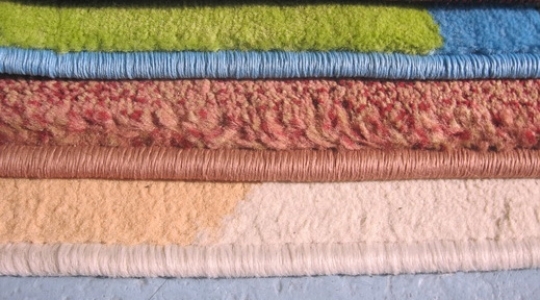 Seaming carpet edges